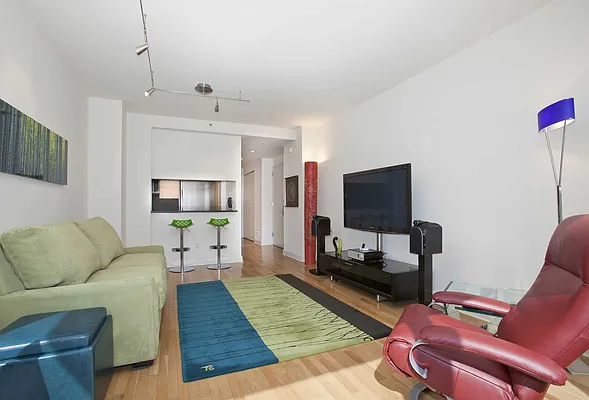 Rented by BLU Real Estate | media 30