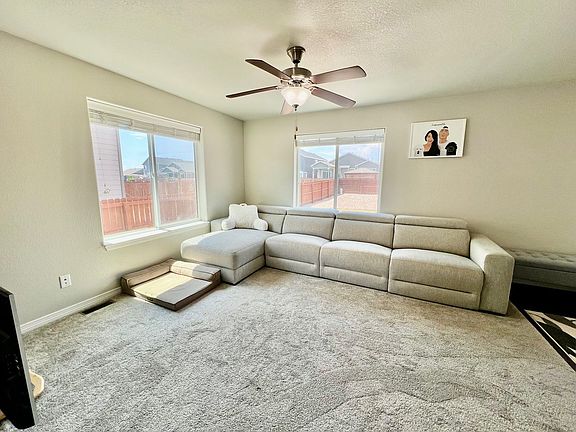 5th image of 9856 Morning Vista Dr