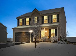 315 Torrey Pines Dr, Mount Wolf, PA 17347