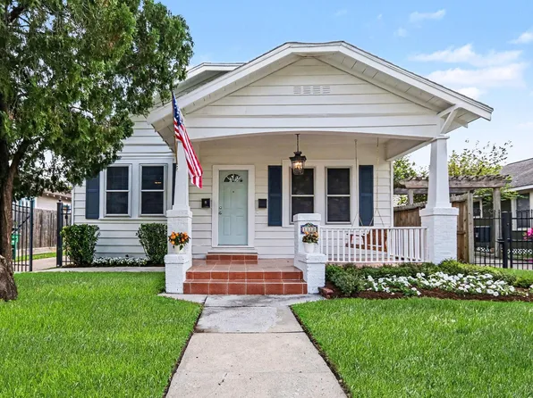 1118 Peddie St, Houston, TX 77009