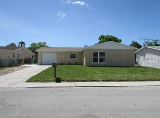 9913 Woodstock Ln, Port Richey, FL 34668