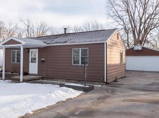 2233 Ratail Shp, Des Moines, IA 50310