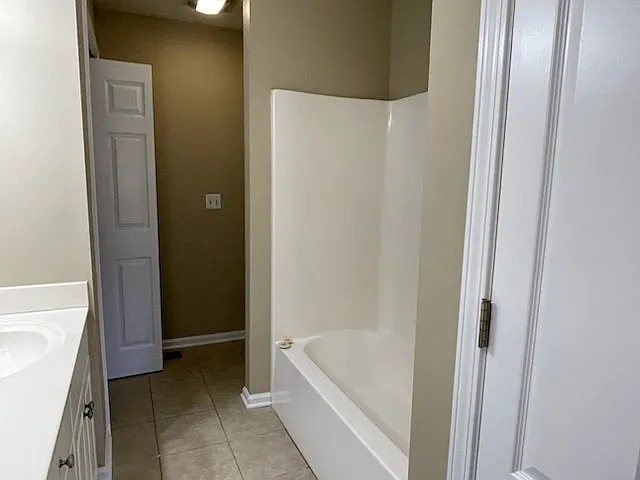 2633 Suffolk Dr — Photo 18