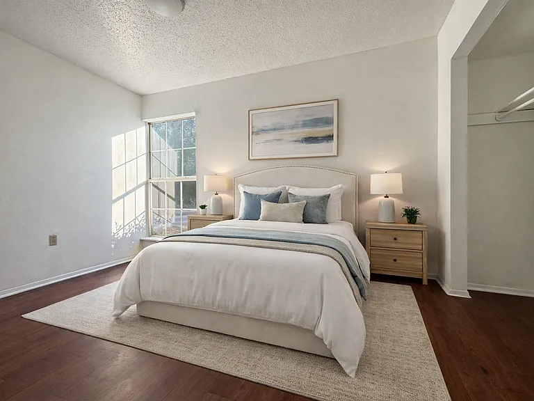 Bellwood Haven Apartment Community — Photo 33