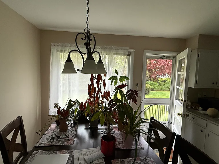 25 Colonial Dr — Photo 7
