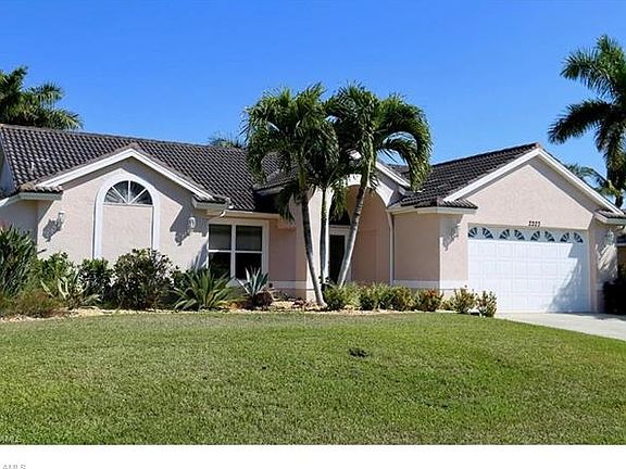 3rd image of 2203 SE 10th Ln