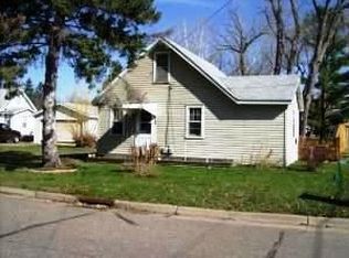 708 7th Ave SW, Little Falls, MN 56345