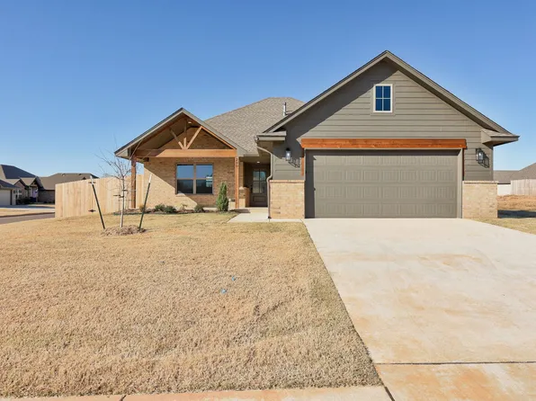 200 Camellia Cir, Noble, OK 73068