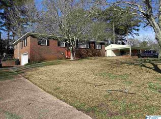 2104 Fairview Rd, Gadsden, AL 35904