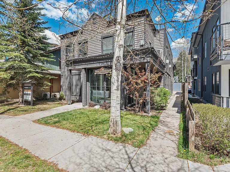 220 W Main St #210 — Photo 15