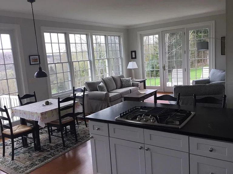 163 Parshall Ln — Photo 7
