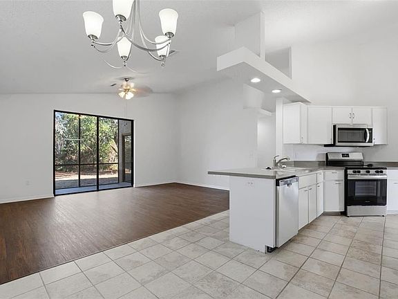 5th image of 8050 Chadwick Dr