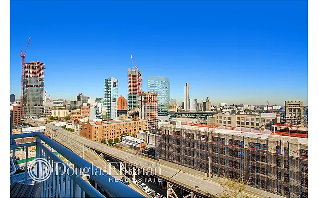 Sold by Douglas Elliman | media 15