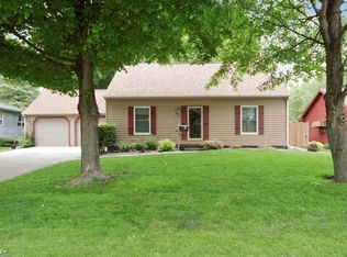 102 W Lincoln St, Normal, IL 61761
