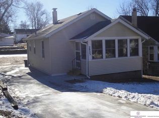 2823 Lillian St, Bellevue, NE 68147