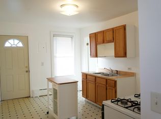 5005 W Eddy St #2, Chicago, IL 60641