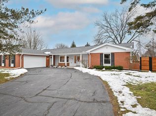 1865 W Greenwood Rd, Glendale, WI 53209