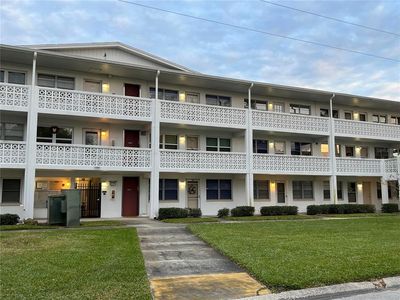 7801 11th St N APT 304, Saint Petersburg, FL, 33702