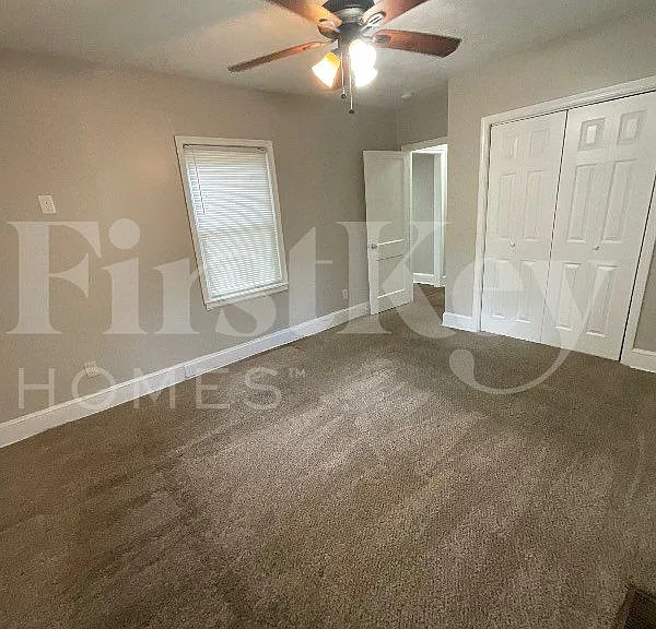 1731 N Olympian Way SW — Photo 8