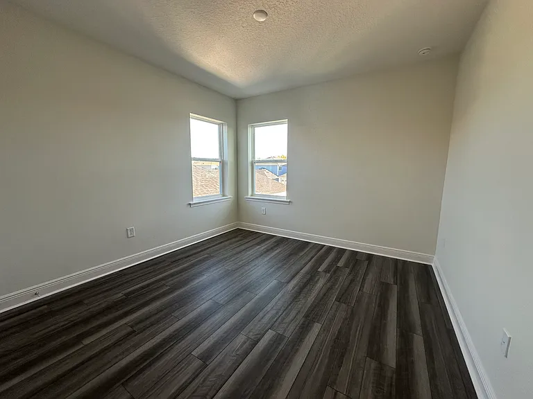 28813 Seedling St — Photo 14