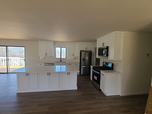 3rd image of 20839 Highway 202
