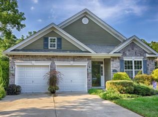 695 Cypress Point Dr, Egg Harbor, NJ 08215
