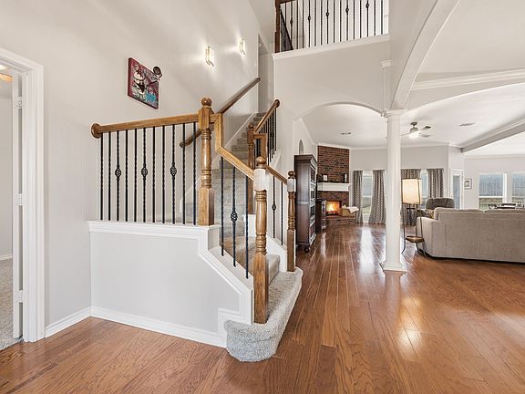 4th image of 1080 Estates Dr