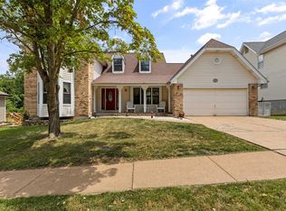 1563 Oakglen Dr, Fenton, MO