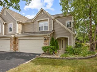 2920 Oak Ct, Schaumburg, IL 60193