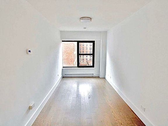 3rd image of 410 Saint Nicholas Ave #2DD