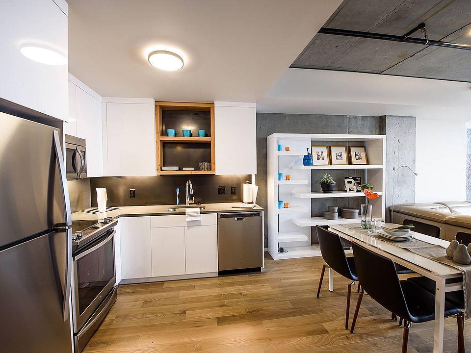 1st image of 2112 NW Quimby St #203