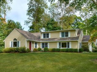 2 Barry Rd, Scarsdale, NY 10583