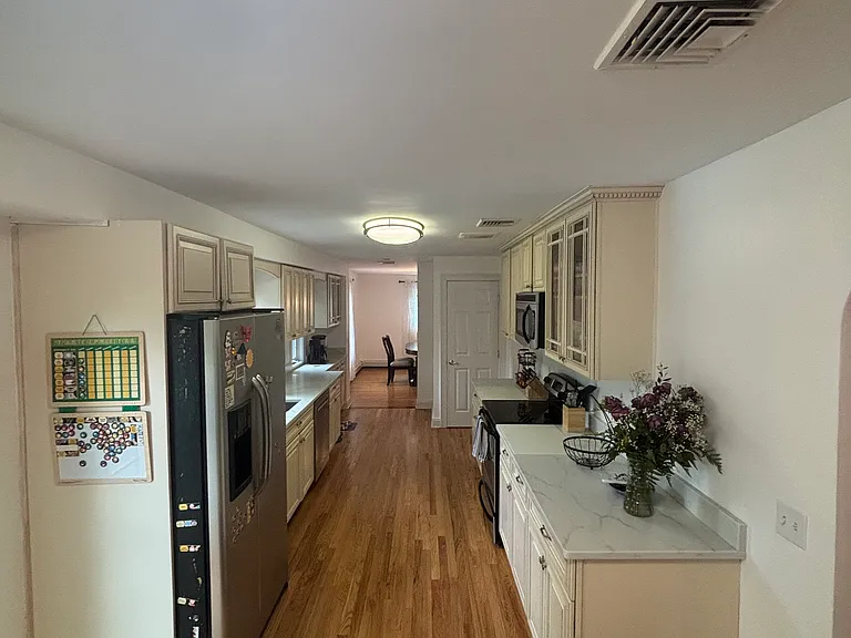143 Bennett St — Photo 10