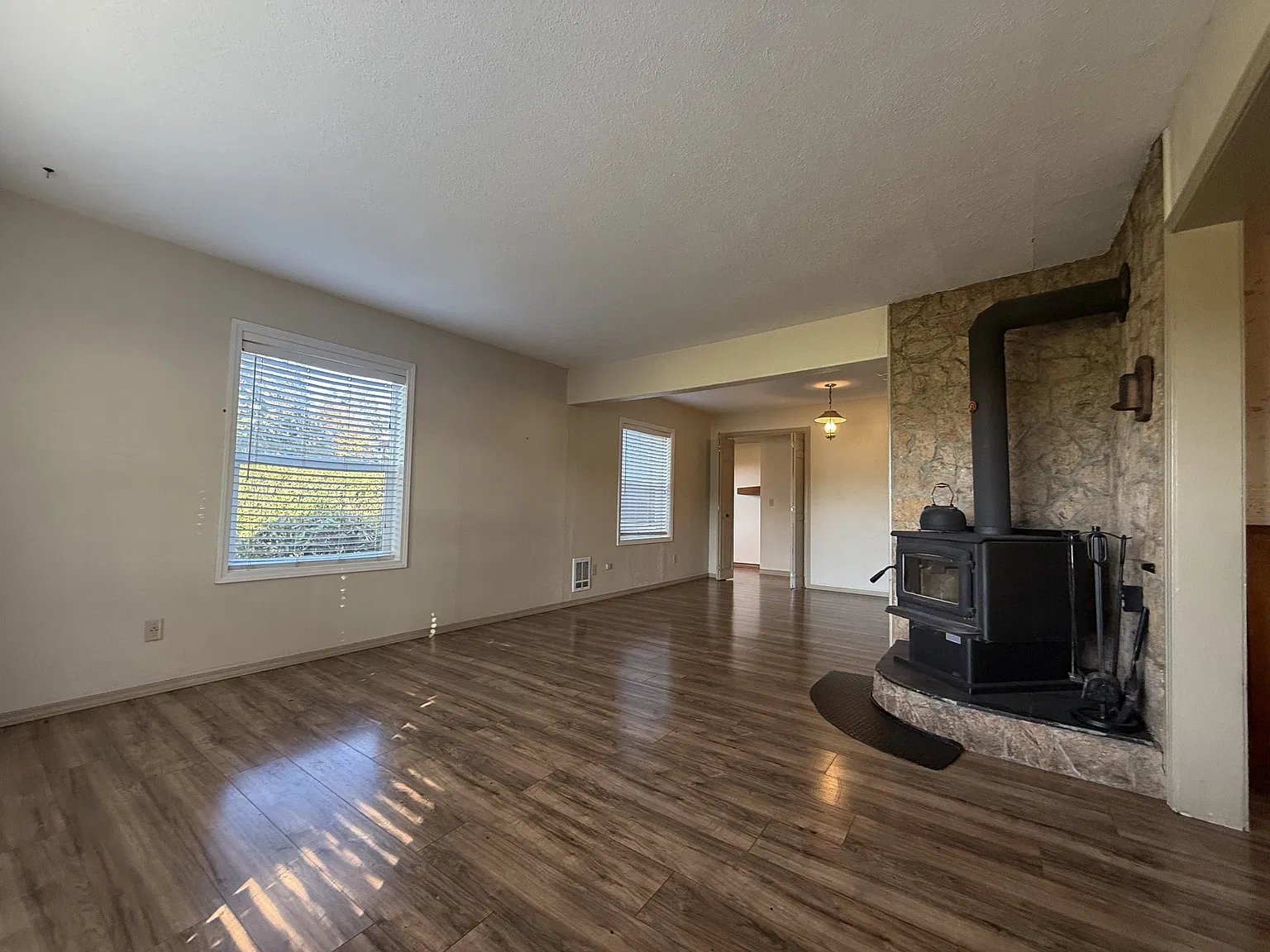 2678 Drift Creek Road Northeast - 1 — Photo 3