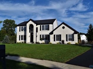 7407 Lock Mill Ct, Maumee, OH 43537