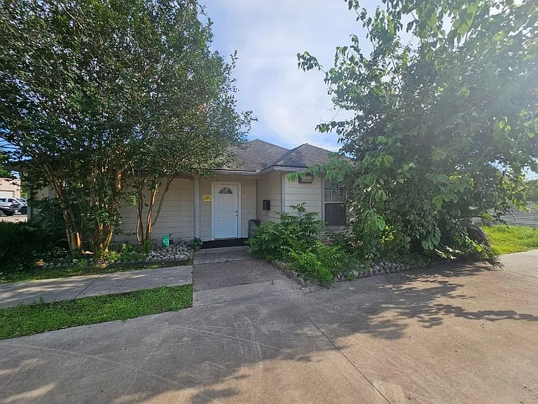 7201 Breen Dr — Photo 5