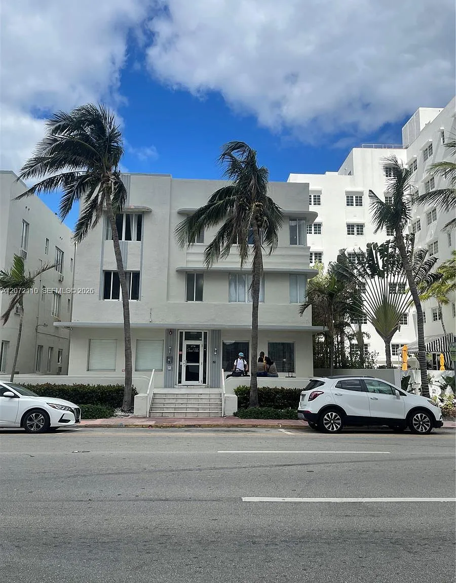 Ocean Villas Condo — Photo 1