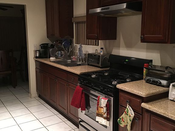 2nd image of 1453 S Montebello Blvd