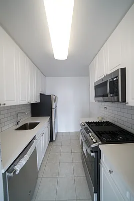 Rented by Corcoran | media 9