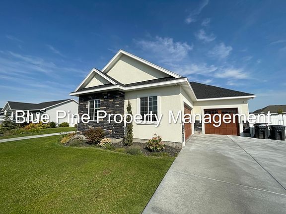 2nd image of 728 Regency Ln
