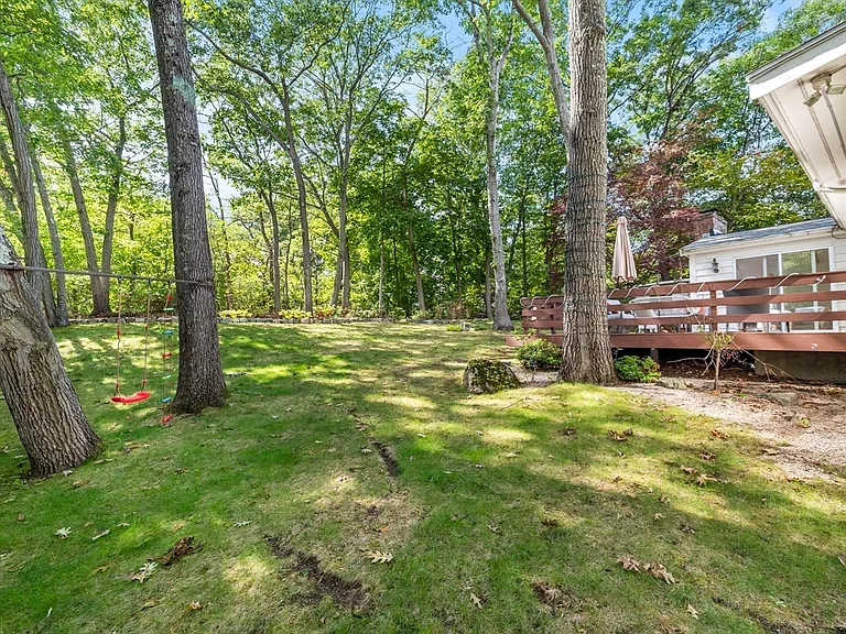 6 Nelson Dr — Photo 27