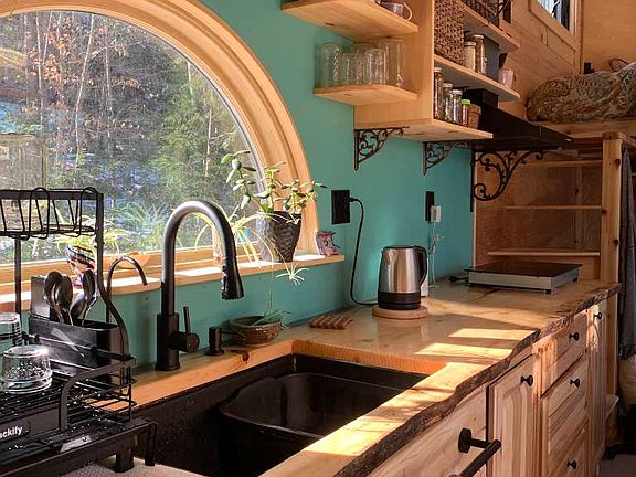 3rd image of 74 Seaver Rd