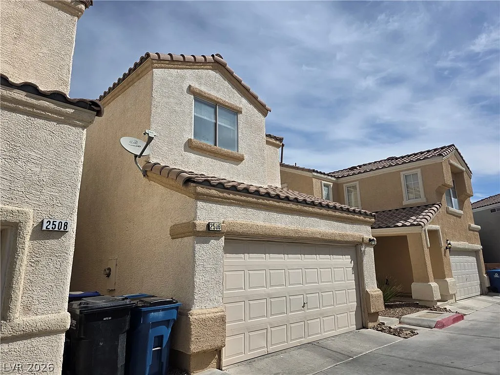 3 bed, 2.5 bath, 1171 sqft, $1,550 — Photo 2