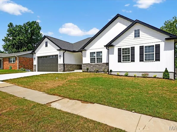 5057 Peyton Place Ct, Saint Louis, MO 63128