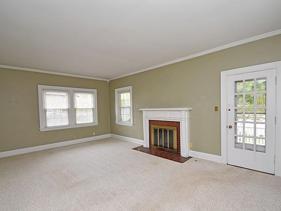 4th image of 1121 McLaughlin Pl