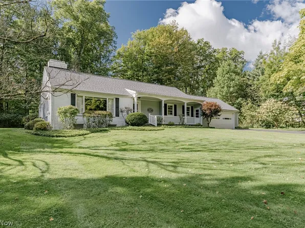 110 Meadow Ln, Solon, OH 44139