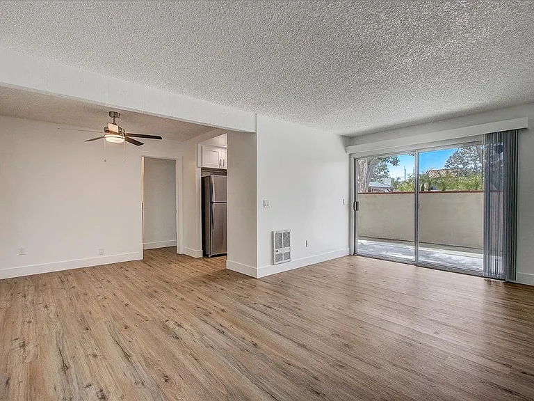 El Cordova Apartments — Photo 21
