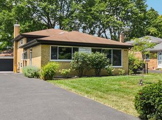 948 S Stratford Ave, Elmhurst, IL