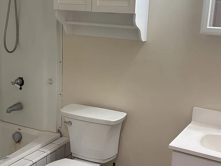 9712 Thornville Dr — Photo 3