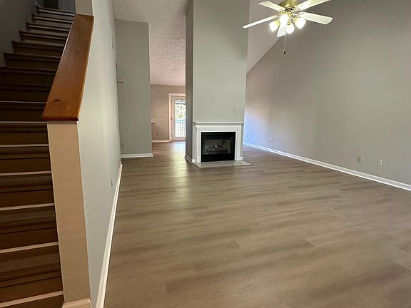 2nd image of 726 Settlers Pond Way